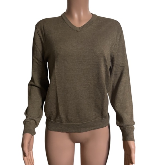CLUB ROOM Women’s Merino Wool Blend V-Neck Sweater - Picture 1 of 8